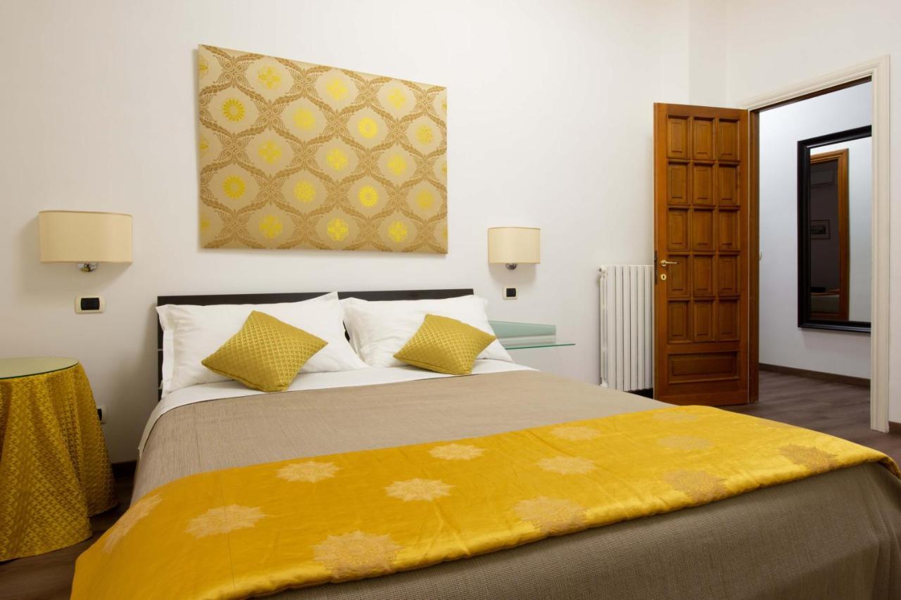 L'Insolita Reggia Caserte Extérieur photo